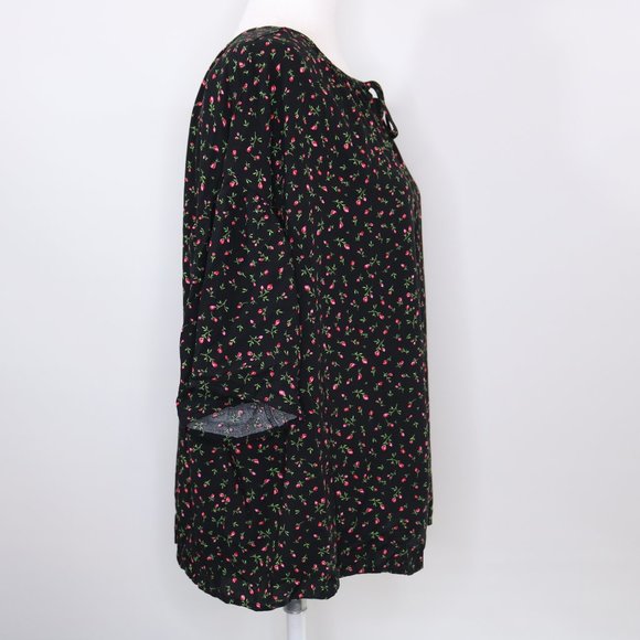 Levi's Flowy Floral Top with KeyHole Tie Black - Picture 4 of 9